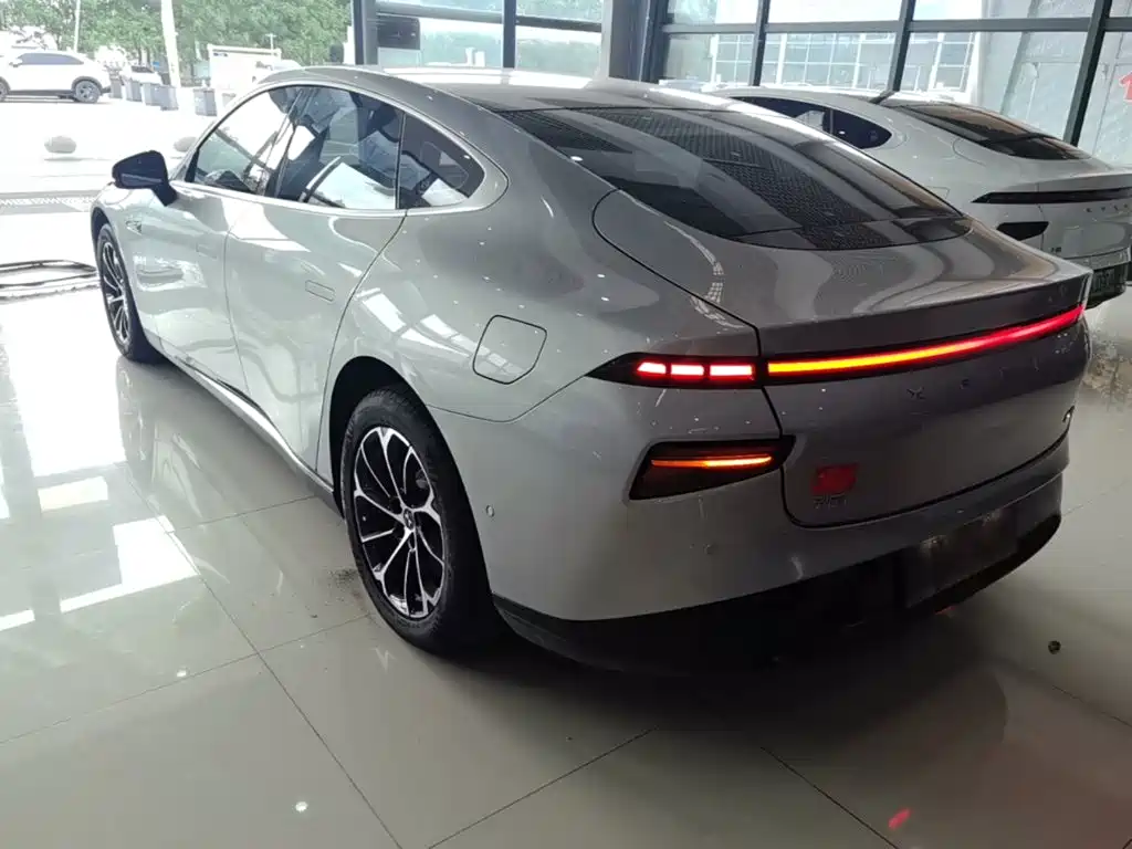XPeng P7 — миниатюра 5