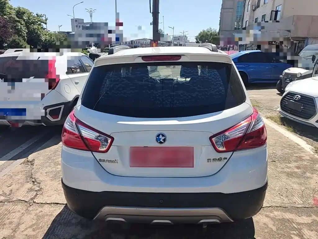 Venucia R50X — миниатюра 6