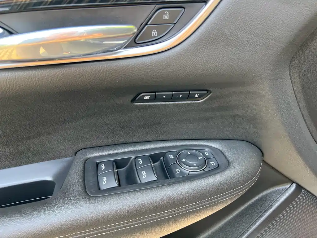 Cadillac XT6 — миниатюра 14