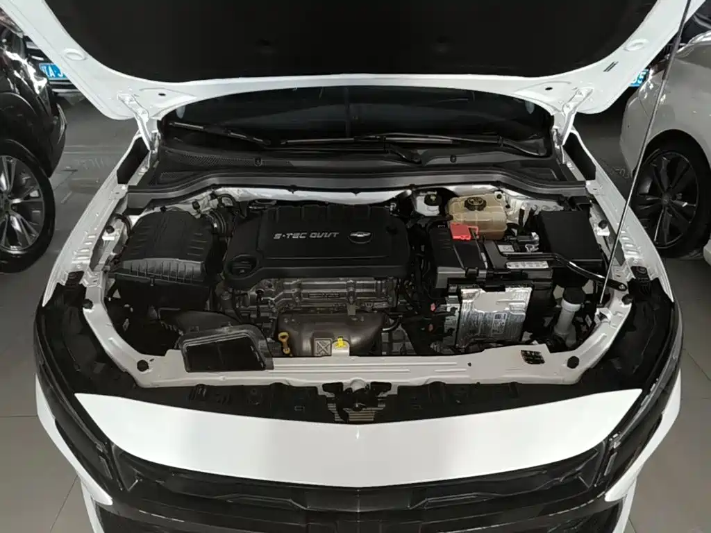 Chevrolet Monza — миниатюра 20