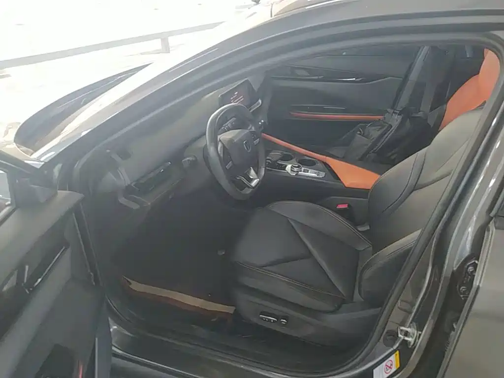 Changan UNI-V iDD — миниатюра 16