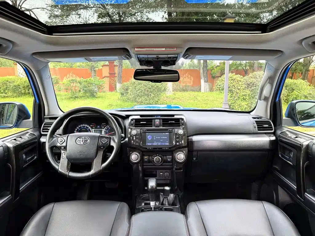 Toyota 4Runner — миниатюра 14