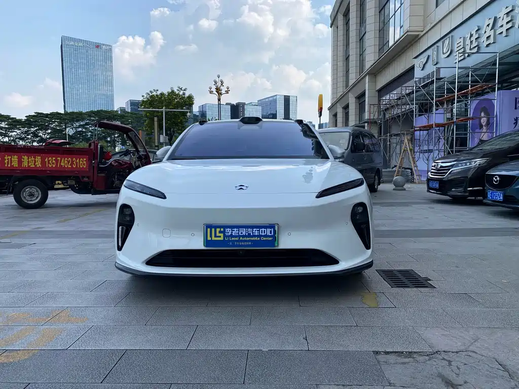 NIO ET5T — миниатюра 2