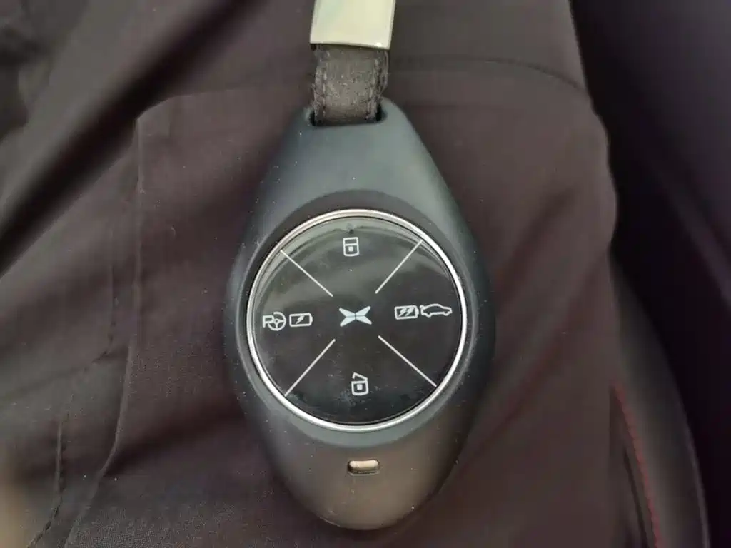 XPeng P7 — миниатюра 9