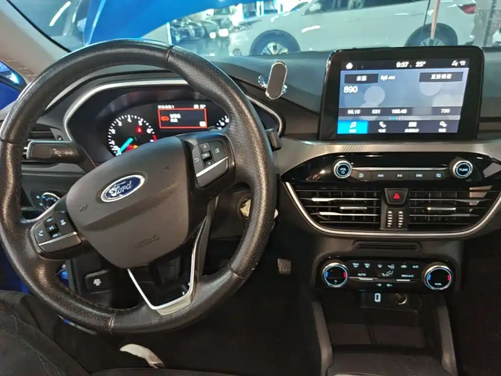 Ford Focus — миниатюра 10
