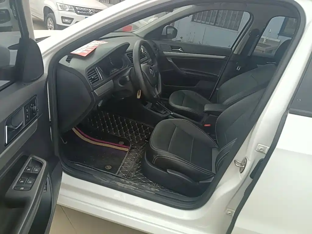 Volkswagen Lavida — миниатюра 15