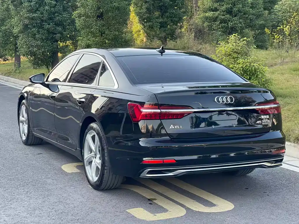 Audi A6L 2023 45 TFSI quattro