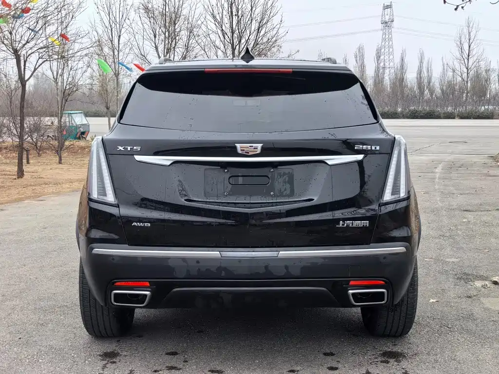 CADILLAC XT5