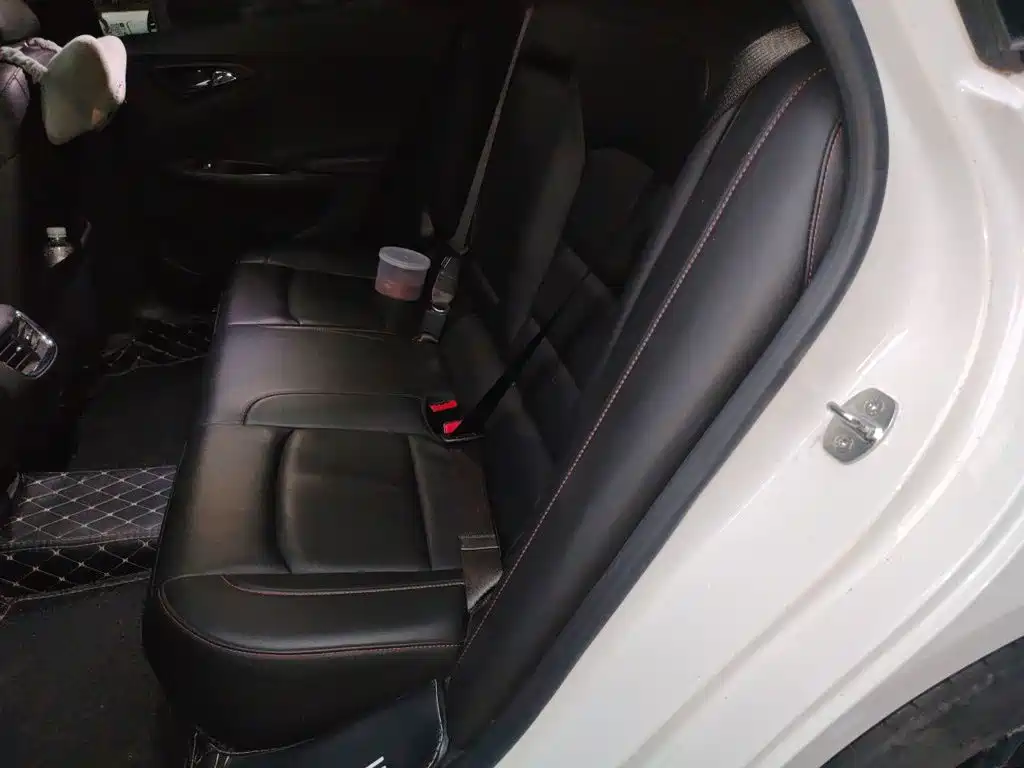 Chevrolet Malibu XL — миниатюра 23