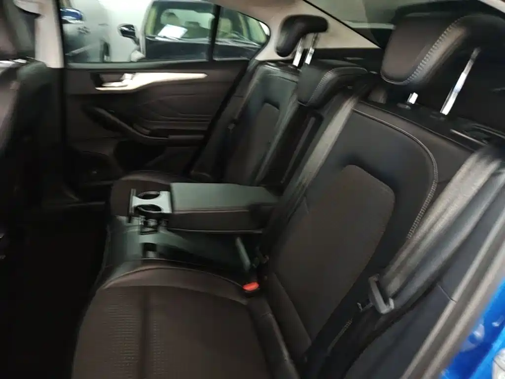 Ford Focus — миниатюра 17