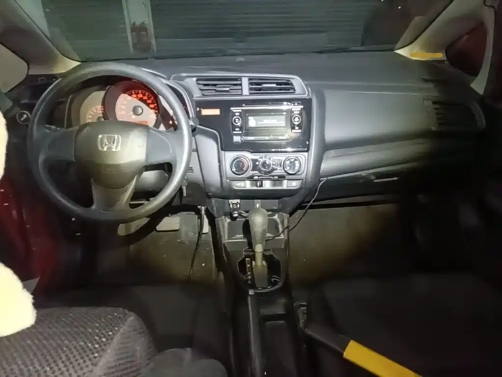 Honda Fit — миниатюра 10