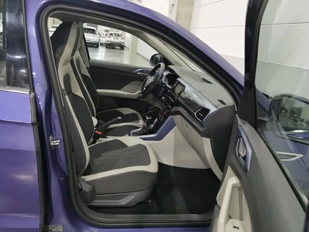 Volkswagen T-Cross — миниатюра 23