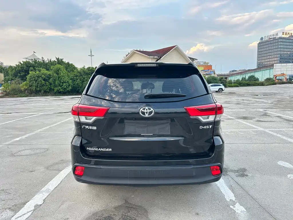 Toyota Highlander — миниатюра 4