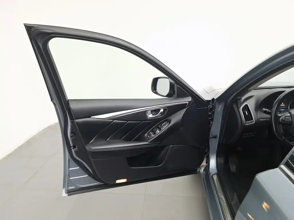 Infiniti Q50 — миниатюра 8