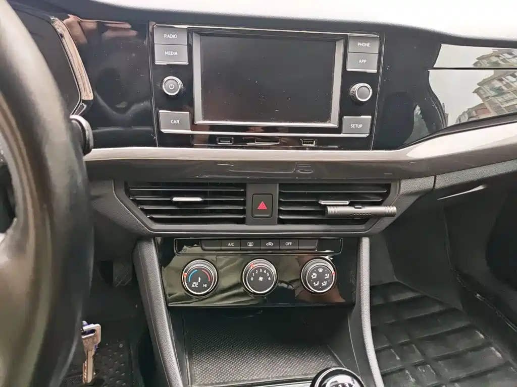 Volkswagen Bora — миниатюра 6