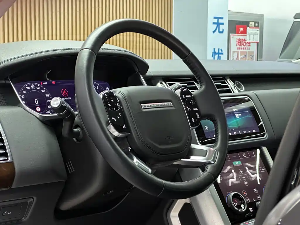 Land Rover Range Rover — миниатюра 9