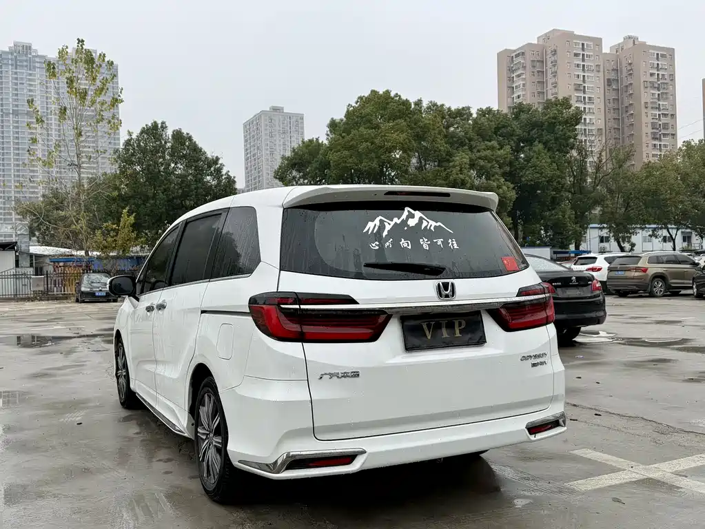 Honda Odyssey 2022 2.0L e:HEV Smart