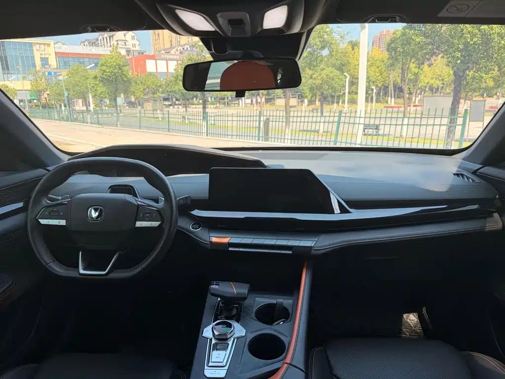 Changan UNI-V — миниатюра 12