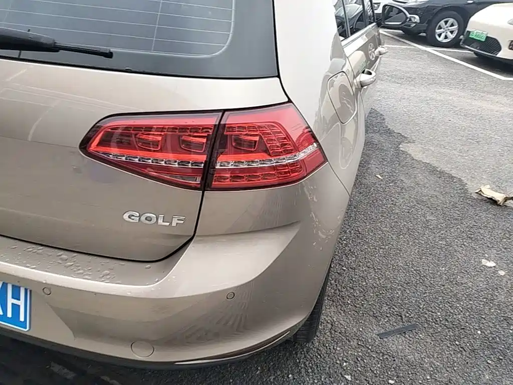 Volkswagen Golf — миниатюра 8