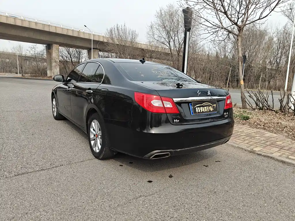 Hongqi H7 2015 1.8T Luxury