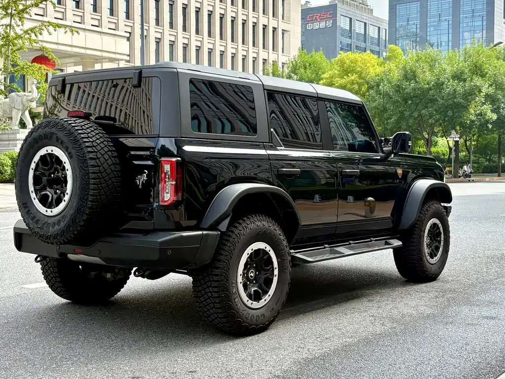 Ford Bronco — миниатюра 4