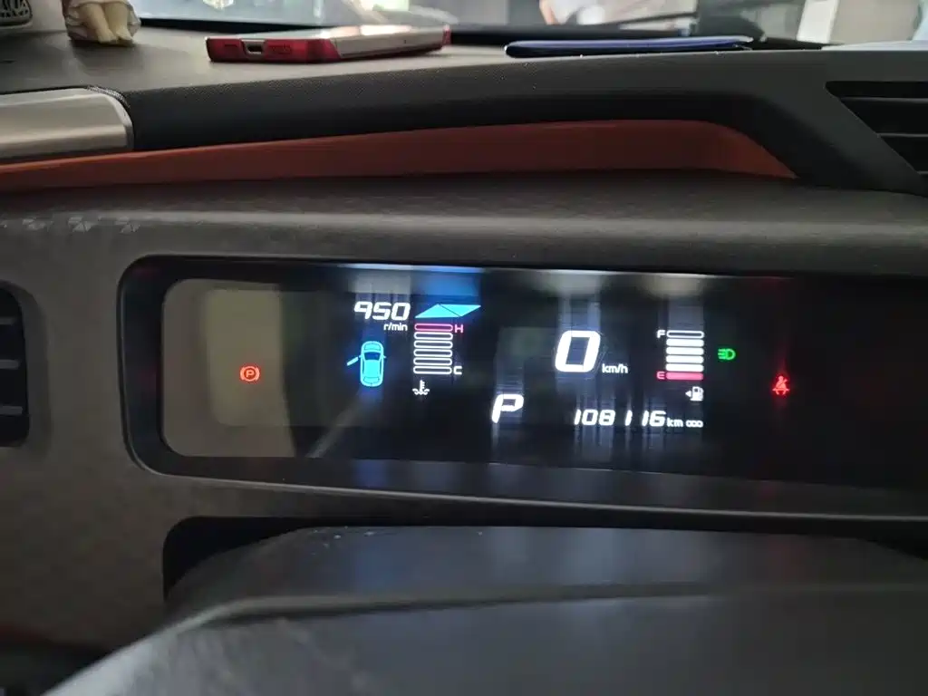 Geely Vision X1 — миниатюра 7