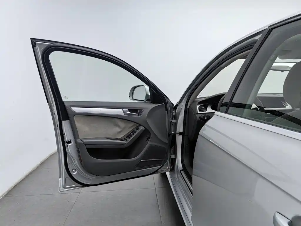 Audi A4L — миниатюра 8