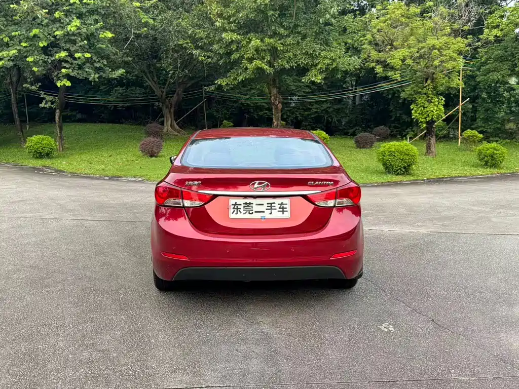Hyundai Elantra Langdong — миниатюра 13