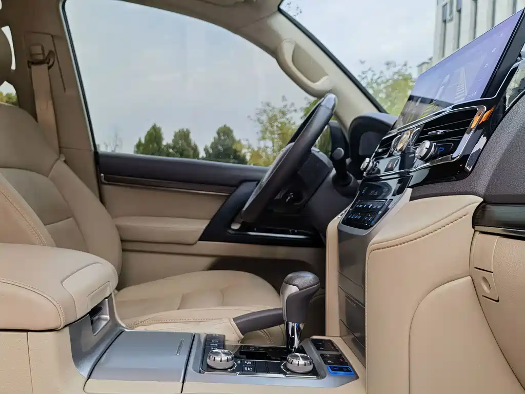 Toyota Land Cruiser — миниатюра 18