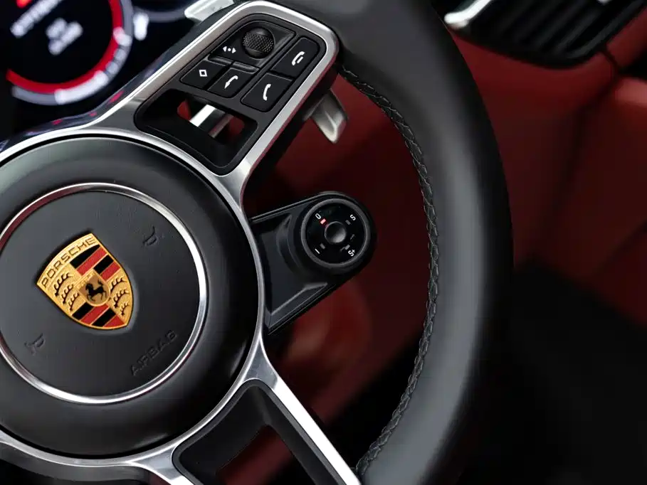 Porsche Cayenne — миниатюра 22
