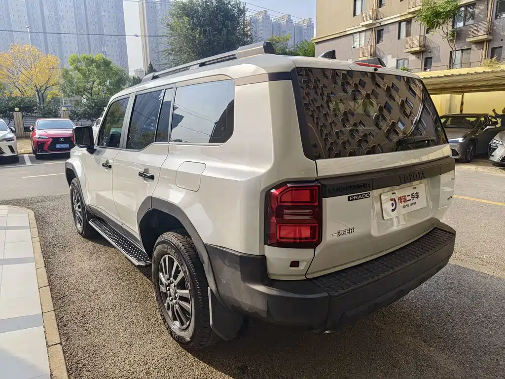 Toyota Prado — миниатюра 4