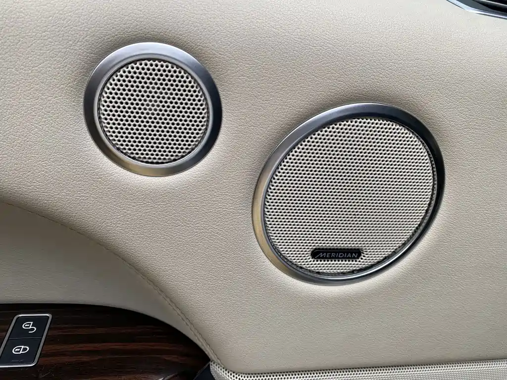 Land Rover Range Rover — миниатюра 15