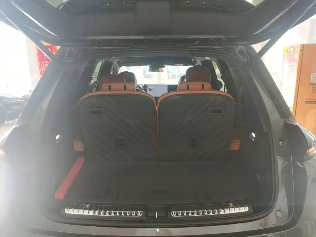 Li Auto Li L8 — миниатюра 19