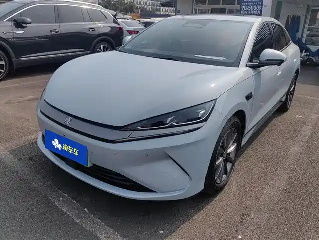 BYD QIN L