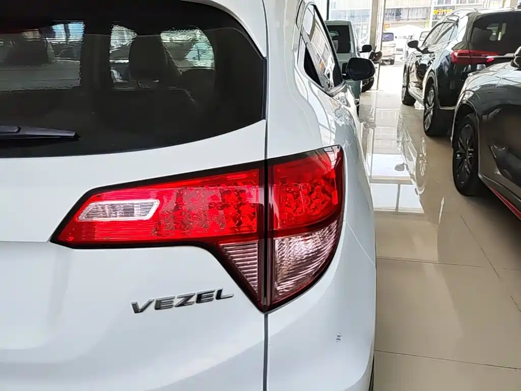 Honda Vezel — миниатюра 8