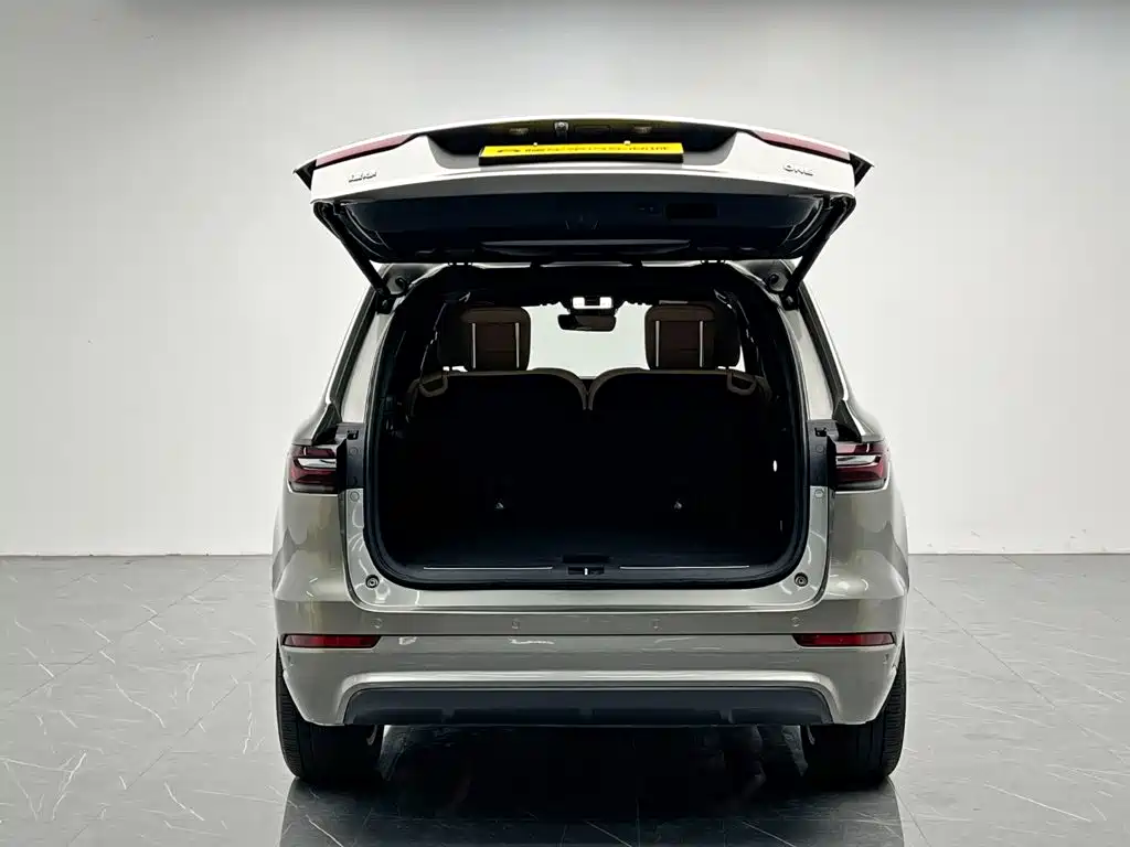 Li Auto Li ONE — миниатюра 11