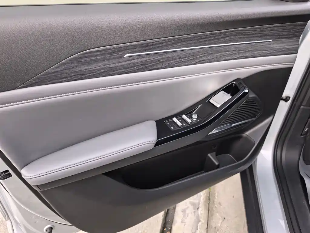 GEELY GALAXY GALAXY L6