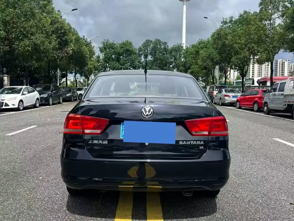 Volkswagen Santana — миниатюра 3