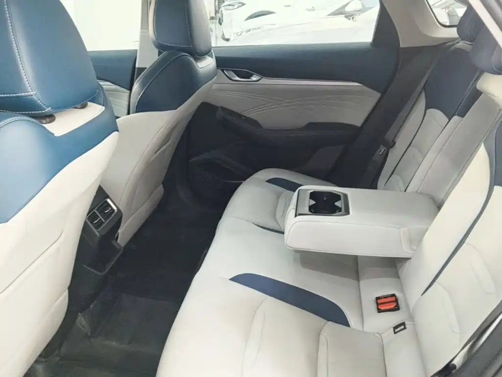 Geely Xingrui — миниатюра 17