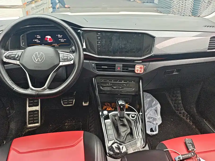 Volkswagen X — миниатюра 12