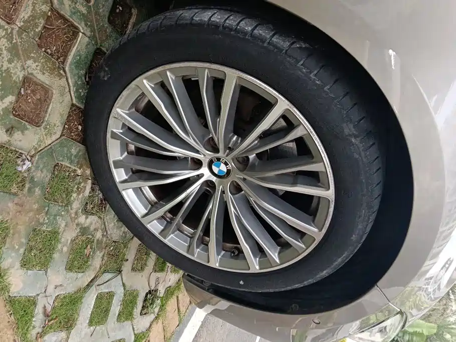BMW 3 Series — миниатюра 6