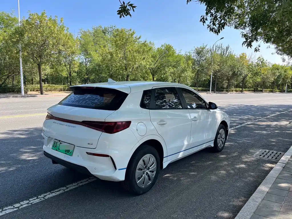 BYD e2 — миниатюра 5
