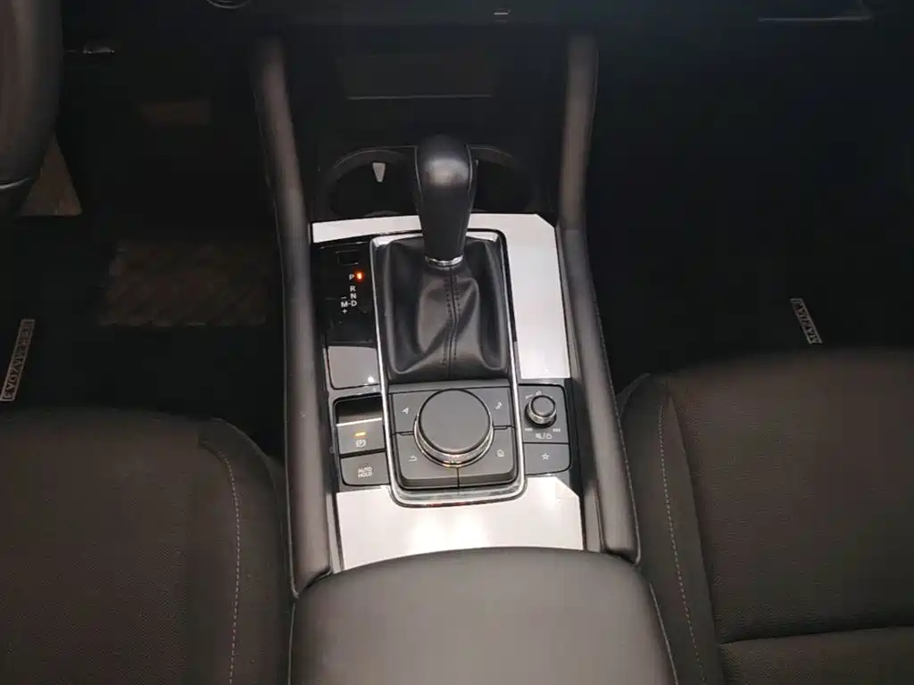 Mazda 3 Axela — миниатюра 14