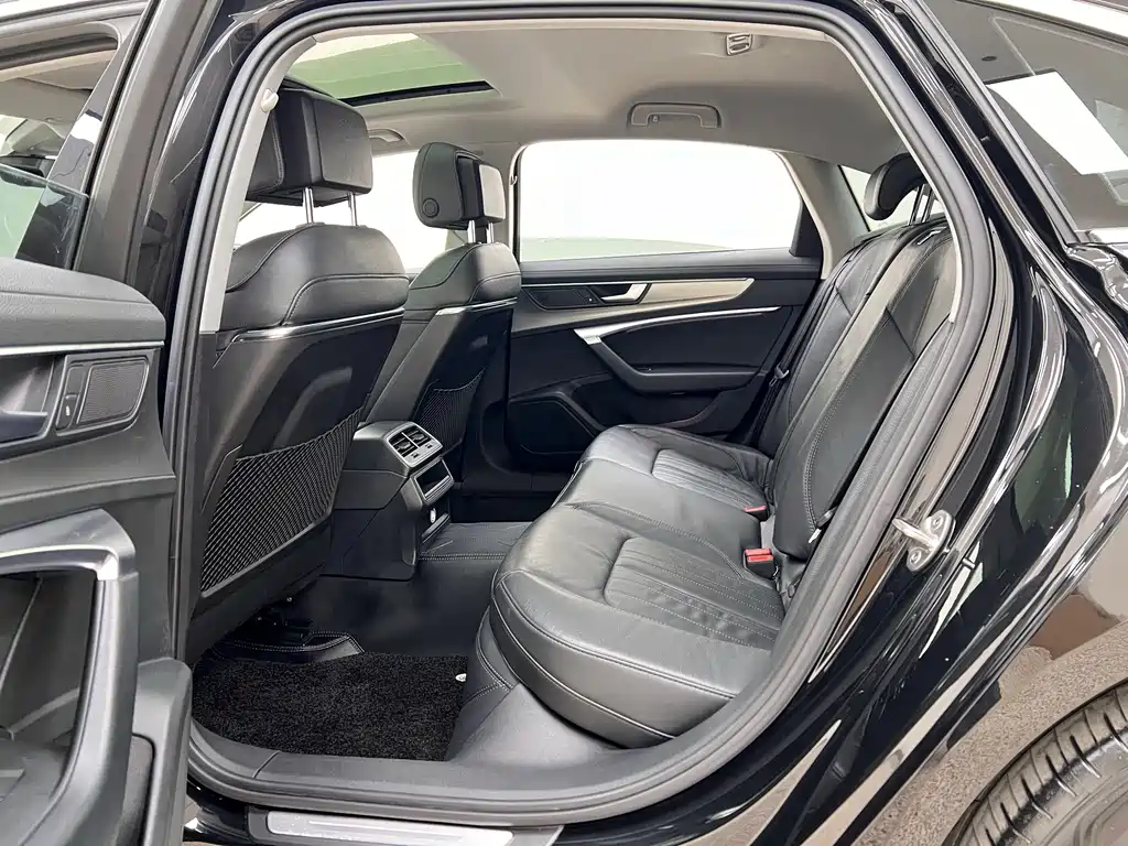 Audi A6L — миниатюра 18