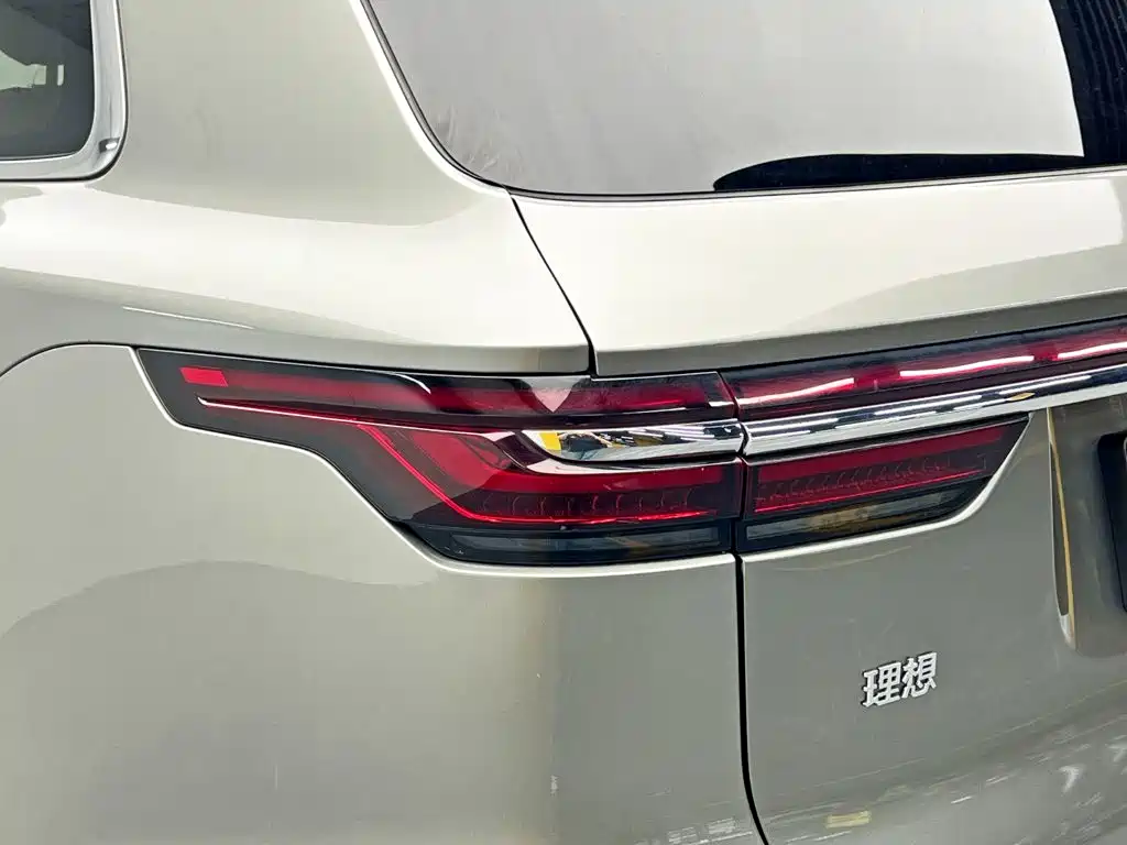 Li Auto Li ONE — миниатюра 10