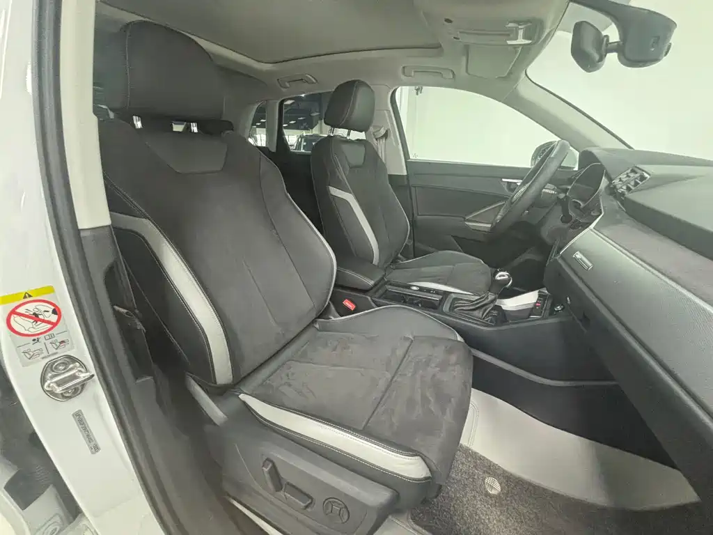Audi Q3 — миниатюра 10