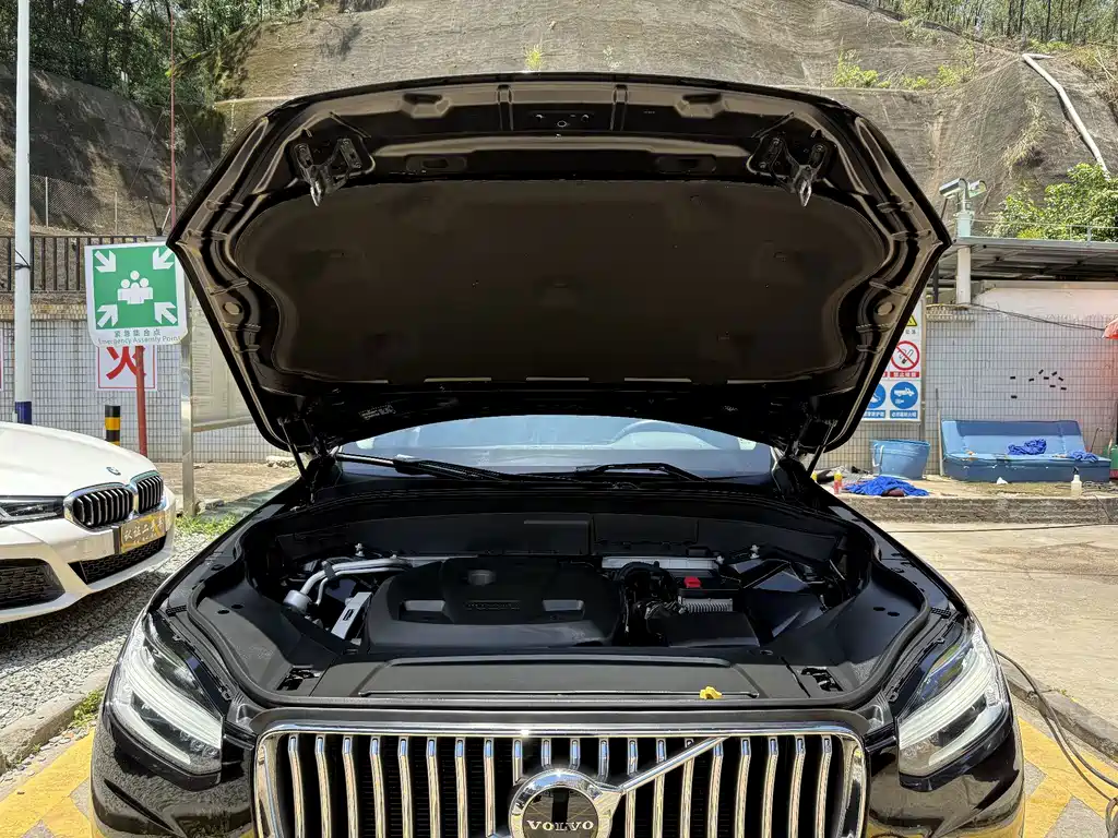 Volvo XC90 — миниатюра 17