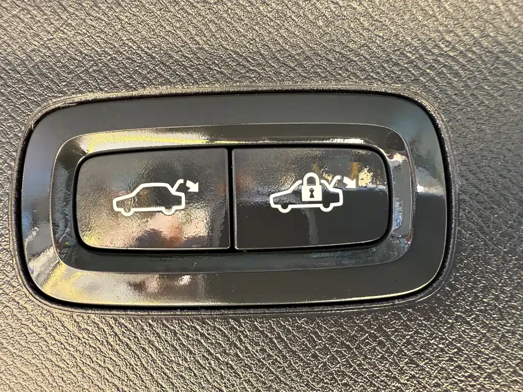 Volvo XC90 — миниатюра 14