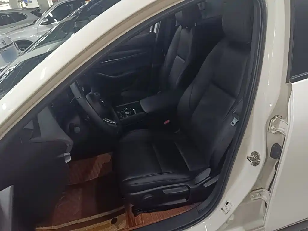 Mazda 3 Axela — миниатюра 15