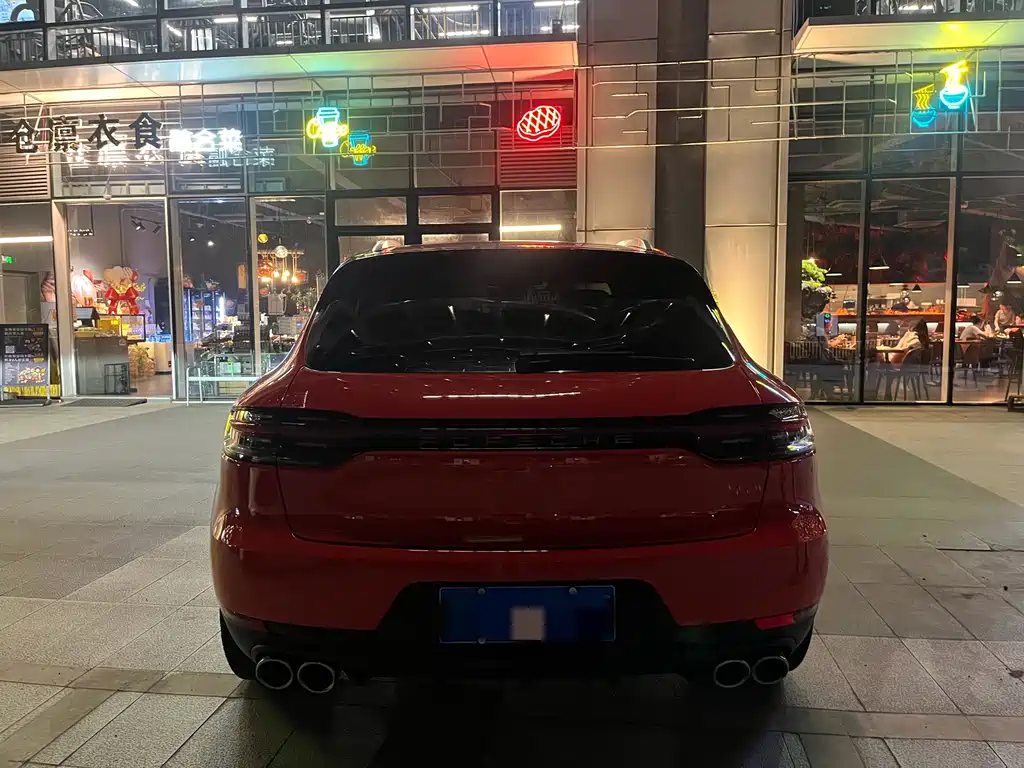 Porsche Macan — миниатюра 3